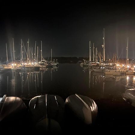 Hotel Sea Breeze Ark 900 Boat Emsworth Exterior foto