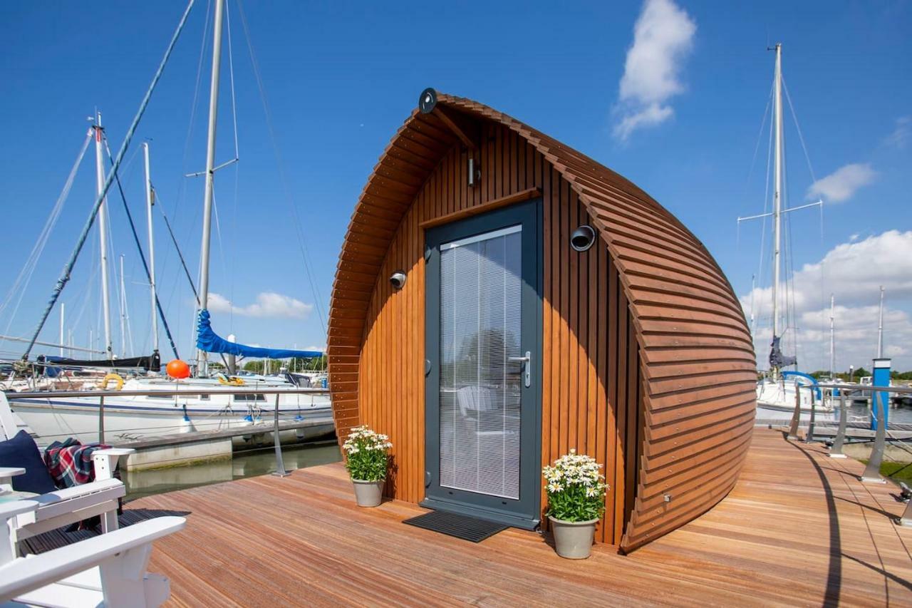Hotel Sea Breeze Ark 900 Boat Emsworth Exterior foto