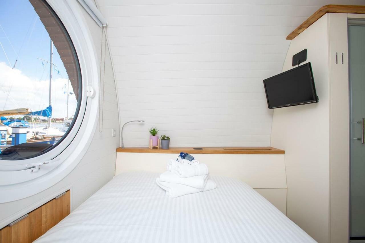 Hotel Sea Breeze Ark 900 Boat Emsworth Exterior foto